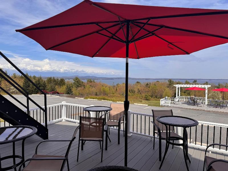 Acadia Ocean View Hotel
