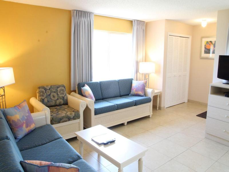 Canada House Pompano Beach image