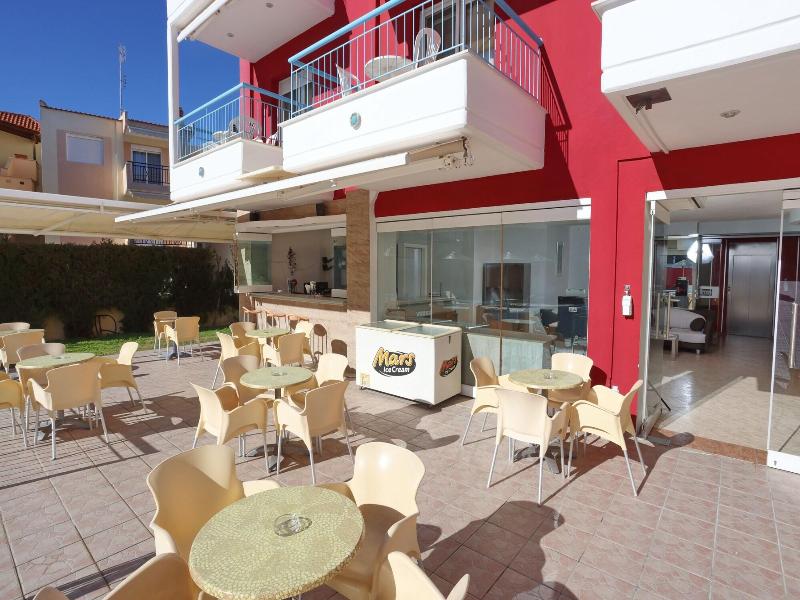 Summer Dream Hotel