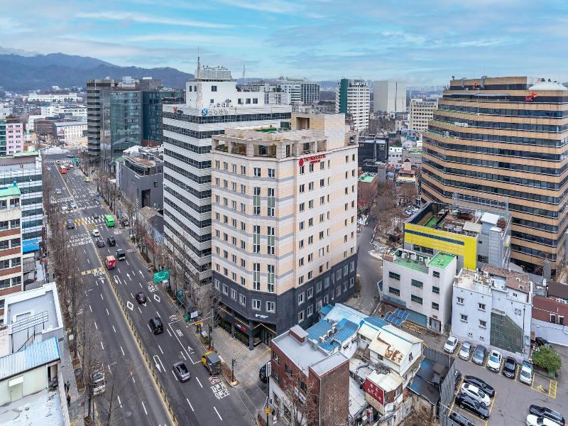The Prima Hotel Jongno image