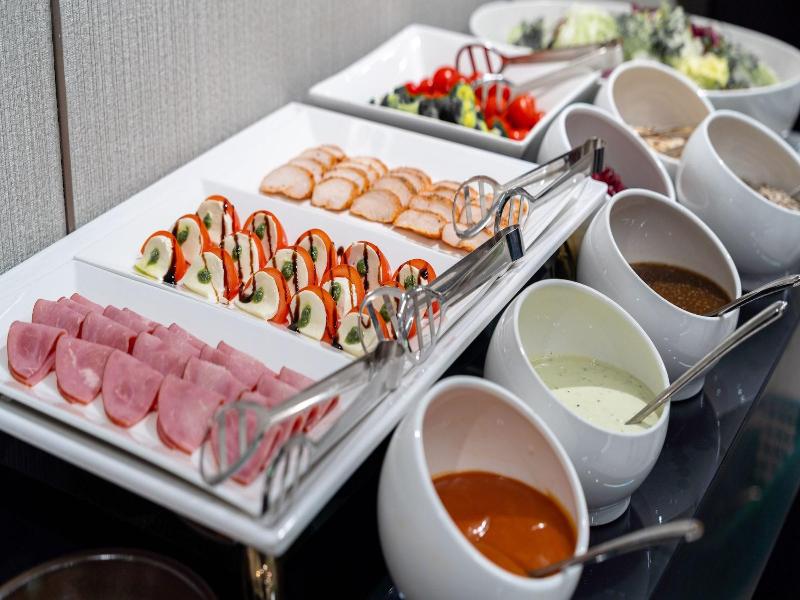 The Prima Hotel Jongno image