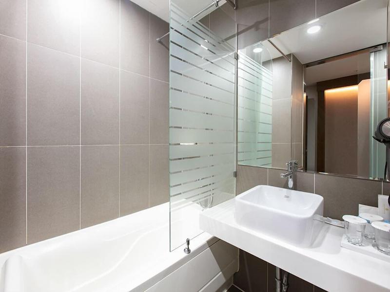 The Prima Hotel Jongno image