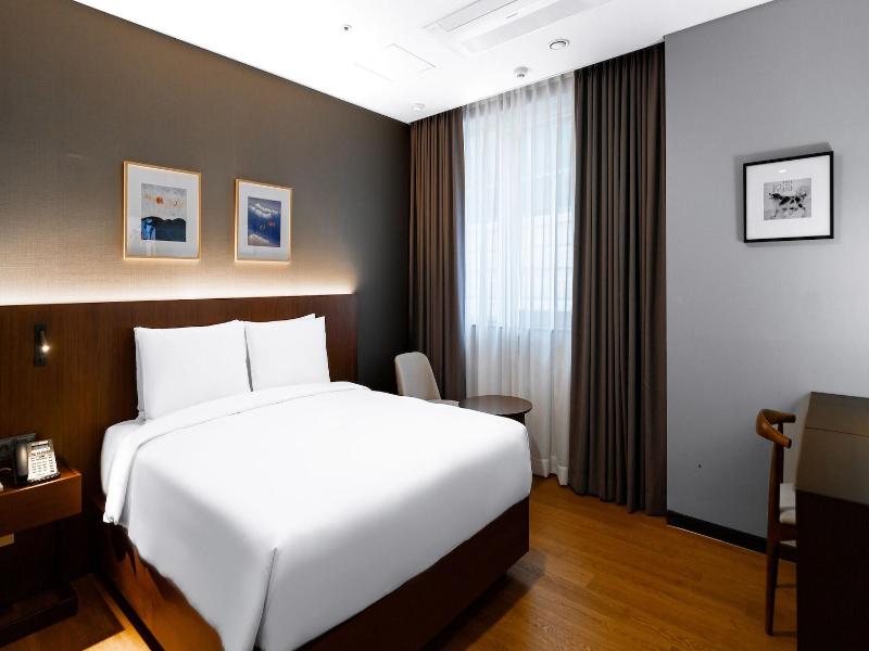 The Prima Hotel Jongno image