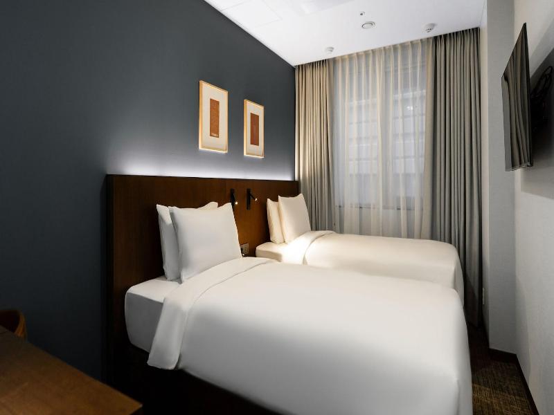 The Prima Hotel Jongno image