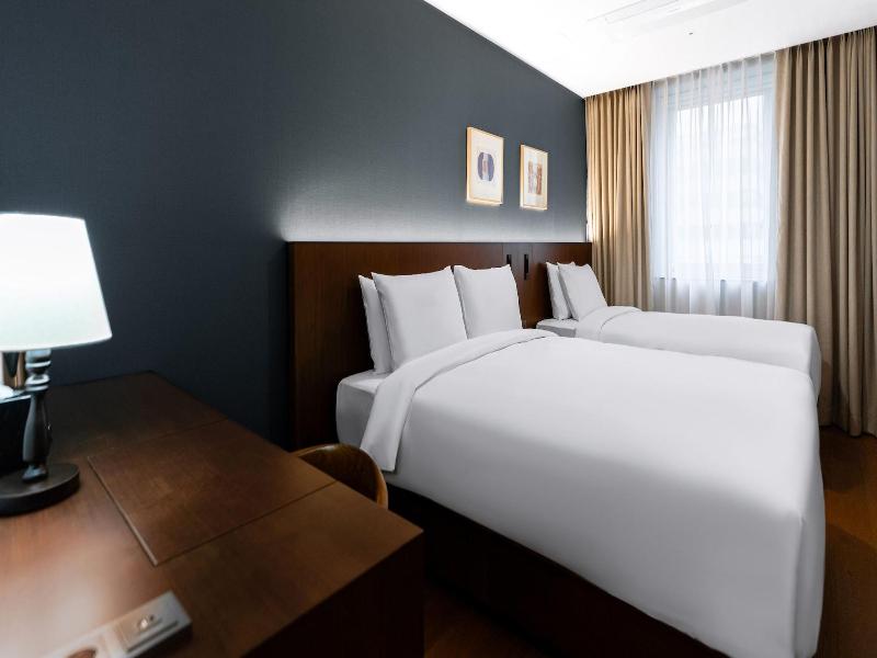 The Prima Hotel Jongno image