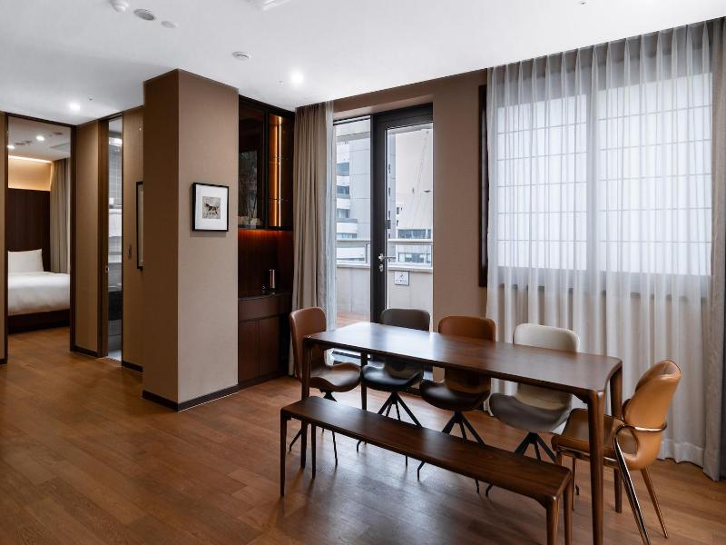 The Prima Hotel Jongno image