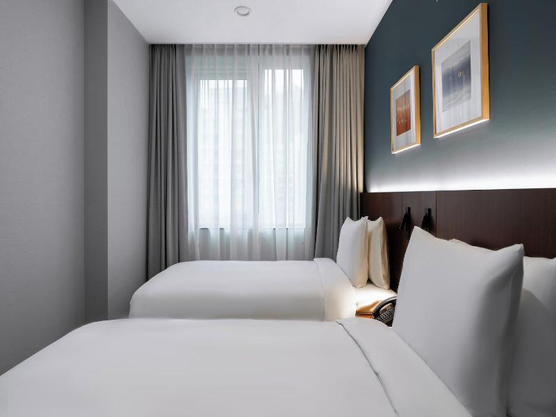 The Prima Hotel Jongno image