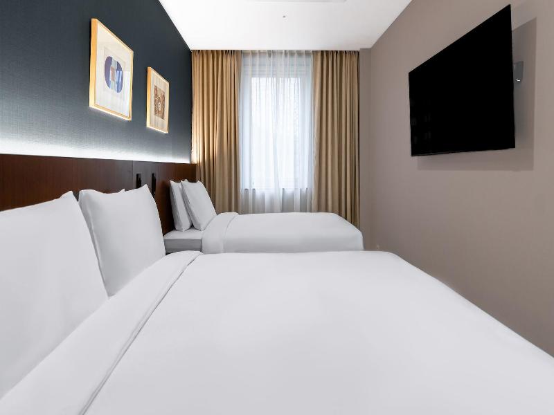 The Prima Hotel Jongno image