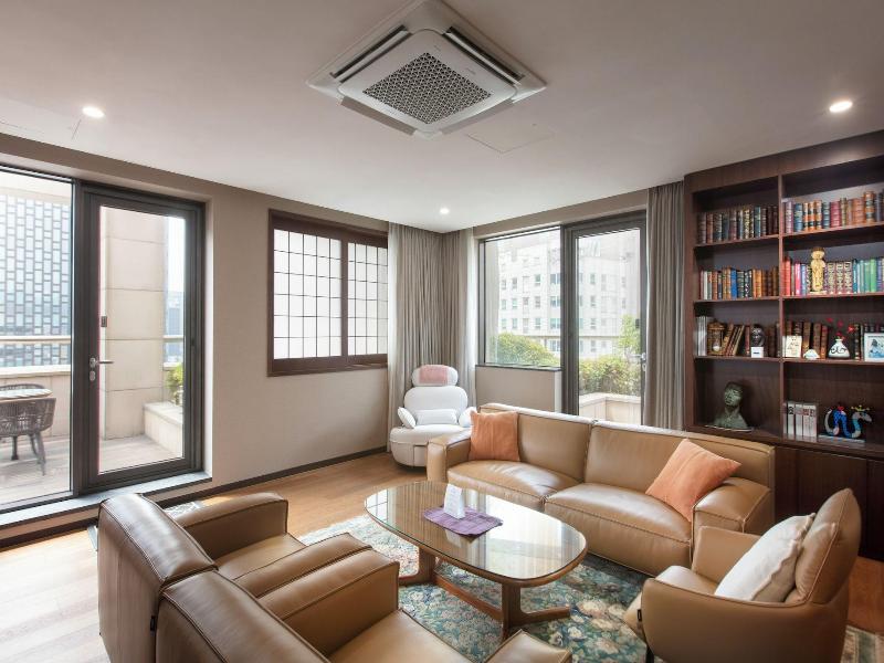 The Prima Hotel Jongno image