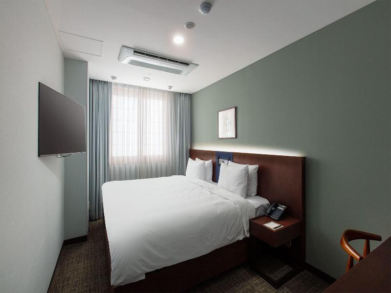 The Prima Hotel Jongno image