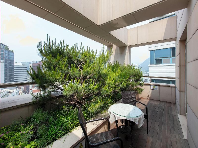 The Prima Hotel Jongno image
