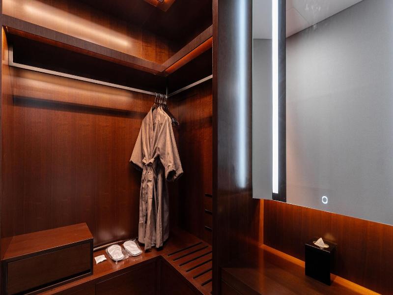 The Prima Hotel Jongno image