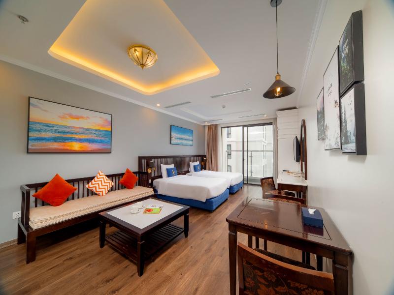 D'lioro Hotel And Resort image