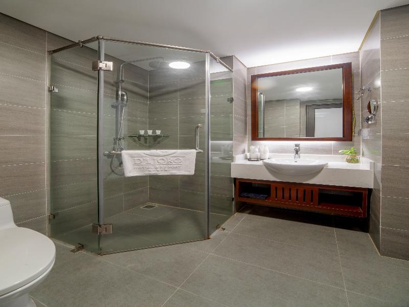 D'lioro Hotel And Resort image