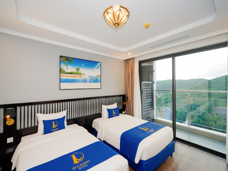 D'lioro Hotel And Resort image