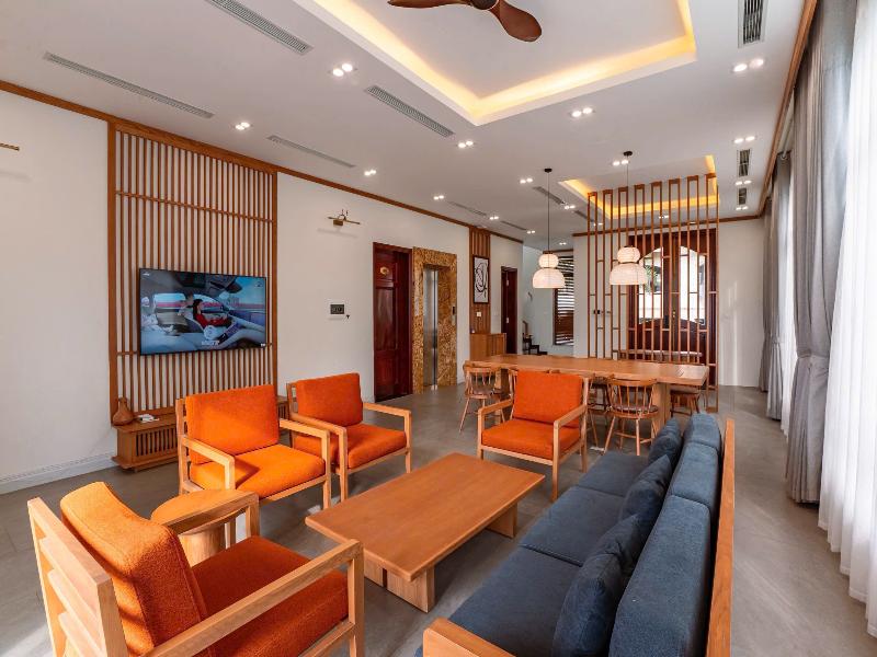 D'lioro Hotel And Resort image