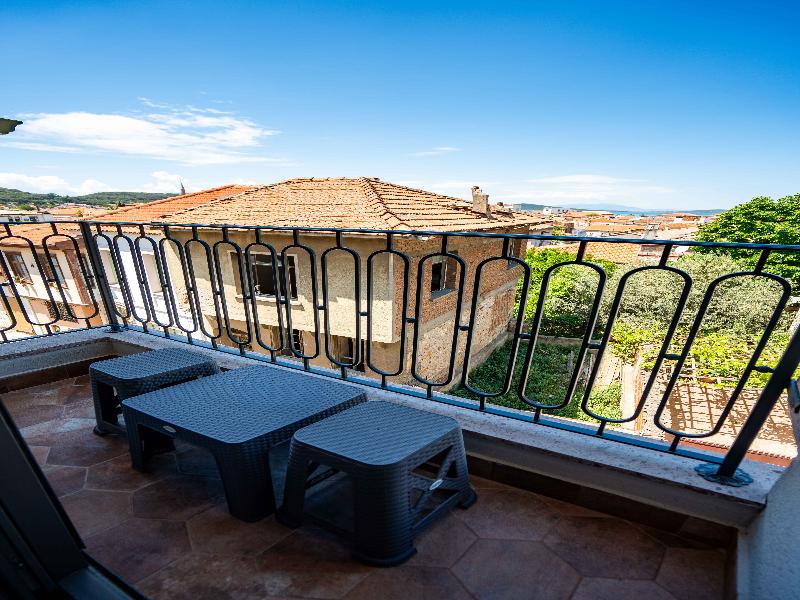 Derya Guest House image
