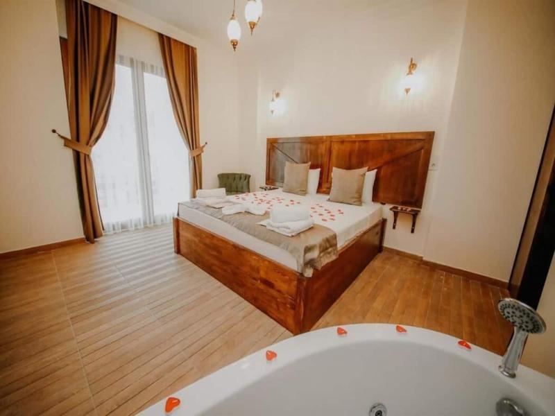 Junior Suite with Jacuzzi