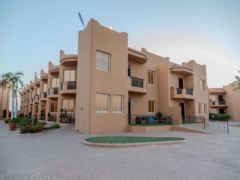 Alahlam Chalets For Holiday Homes image