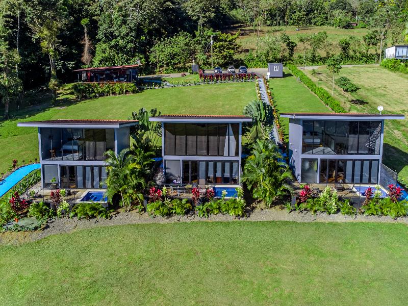 Junglo Resort & Spa image