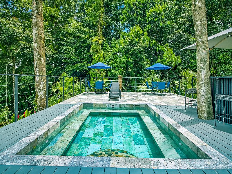 Junglo Resort & Spa image