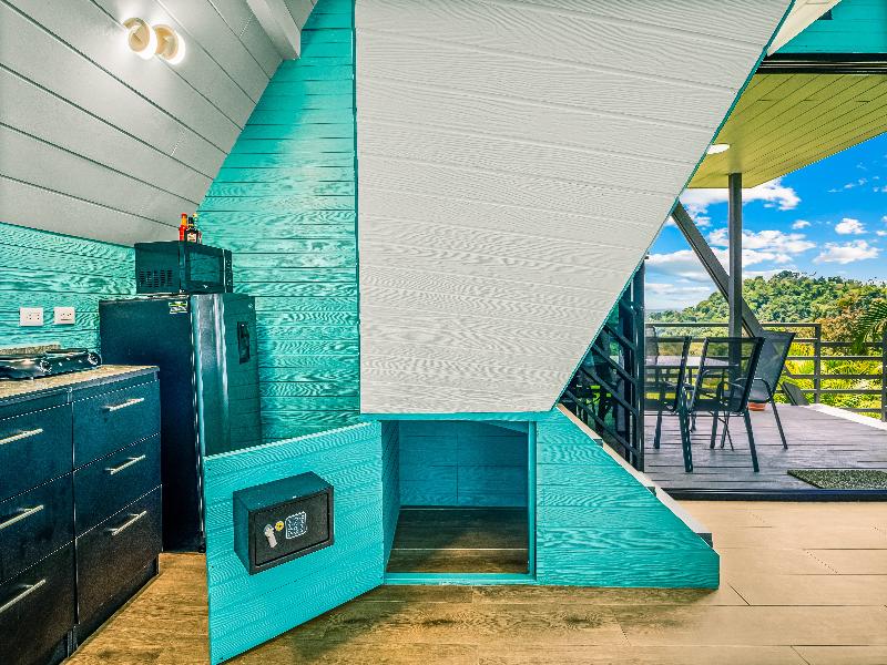 Junglo Resort & Spa image