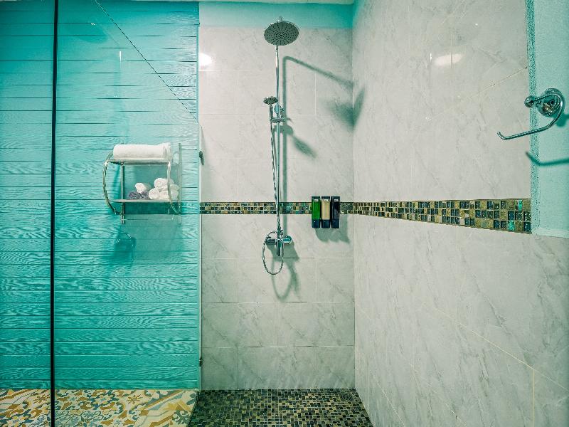 Junglo Resort & Spa image