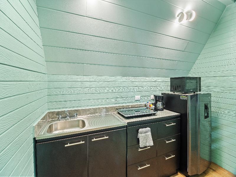 Junglo Resort And Spa image