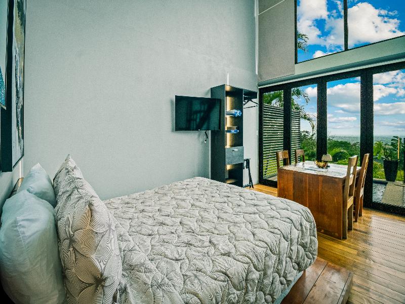 Junglo Resort And Spa image