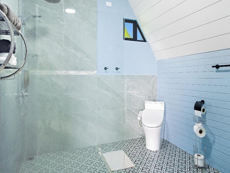 Junglo Resort And Spa image