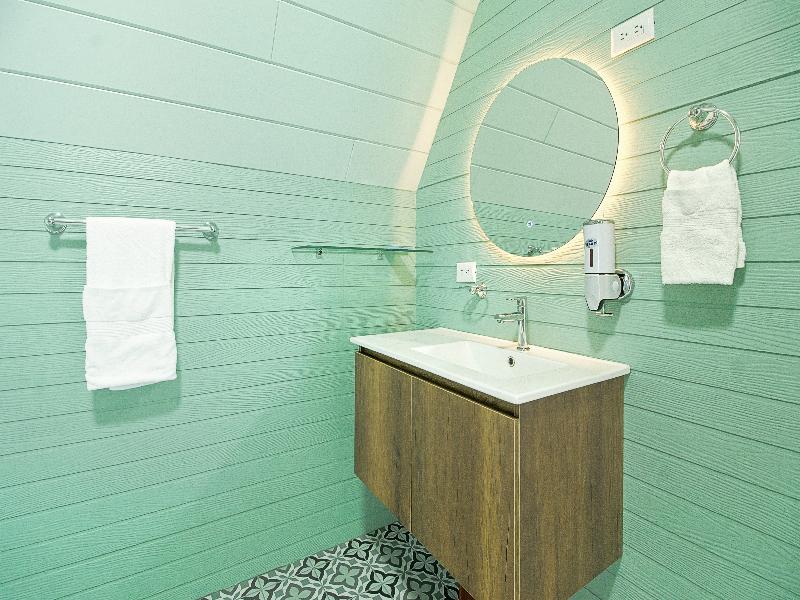 Junglo Resort And Spa image