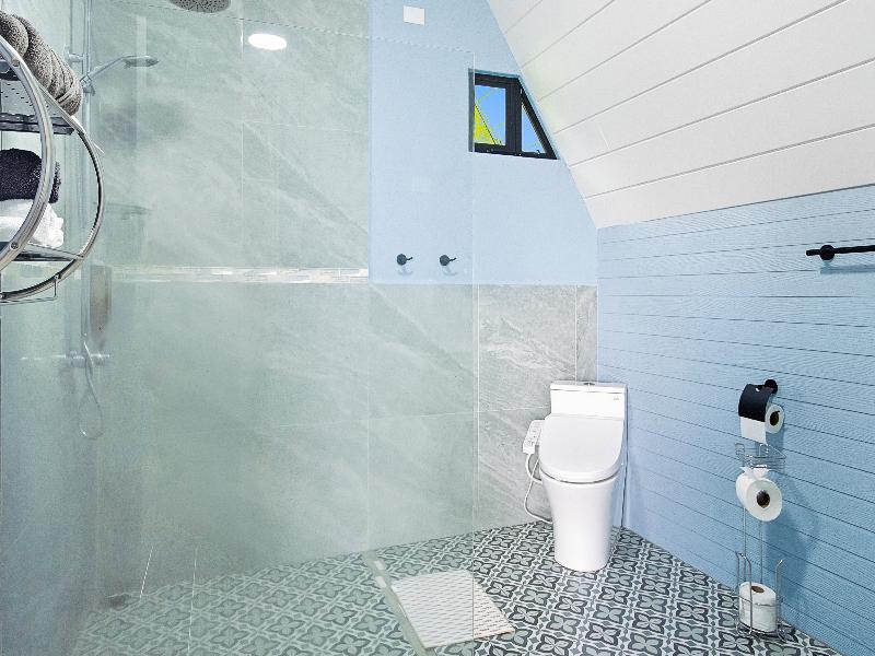 Junglo Resort And Spa image