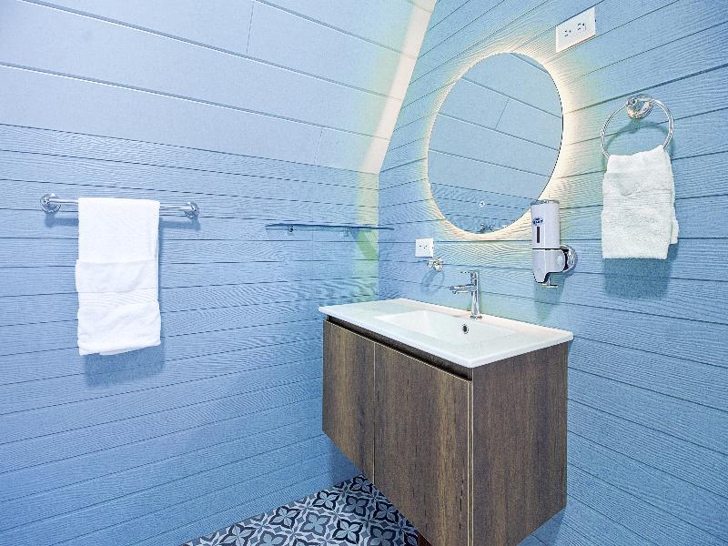 Junglo Resort And Spa image