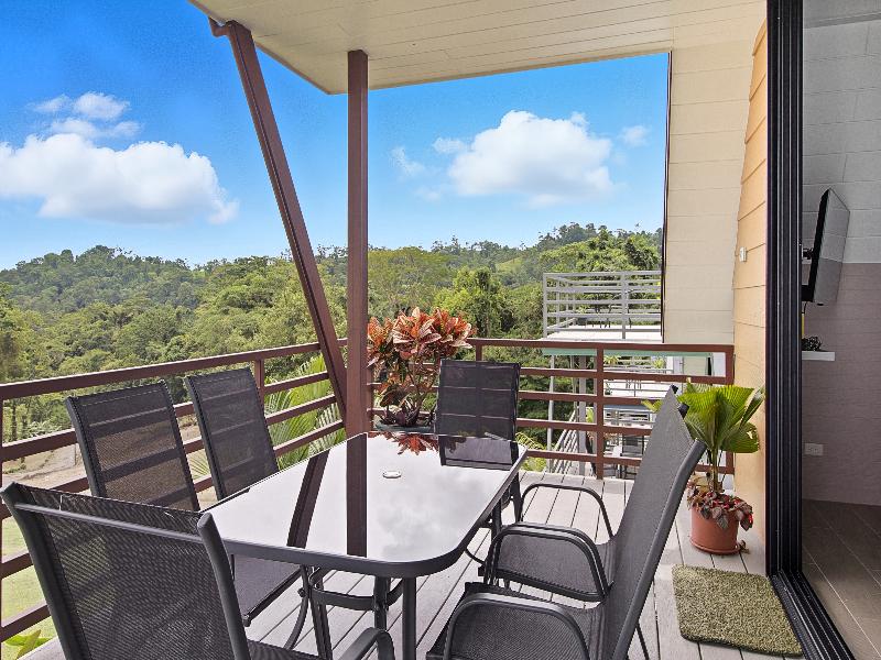 Junglo Resort And Spa image