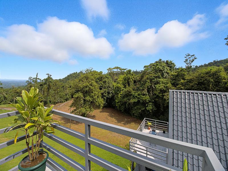 Junglo Resort And Spa image