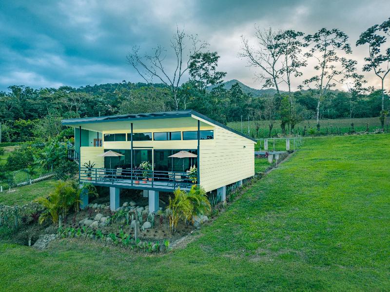 Junglo Resort And Spa image