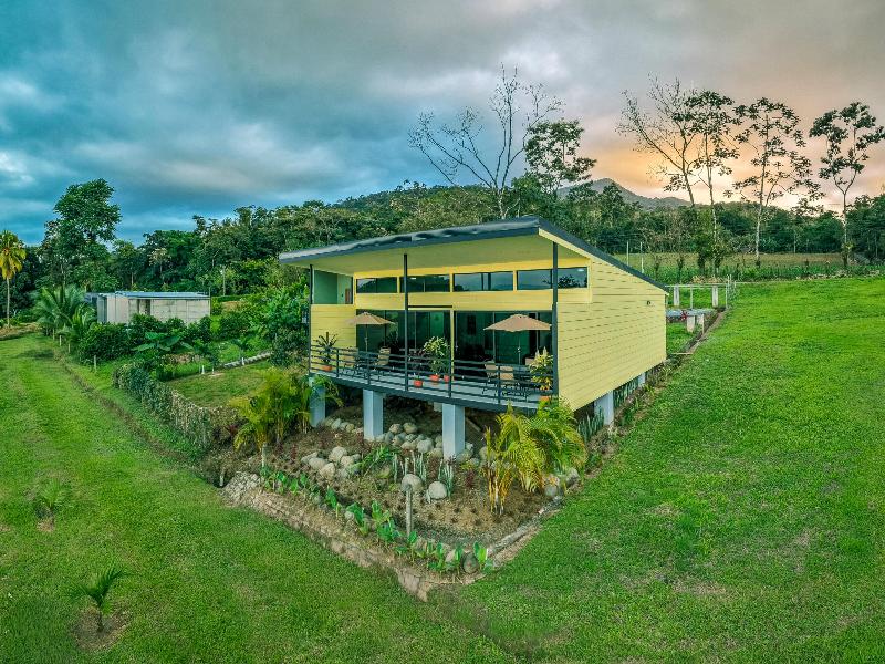 Junglo Resort And Spa image