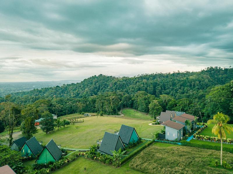 Junglo Resort And Spa image