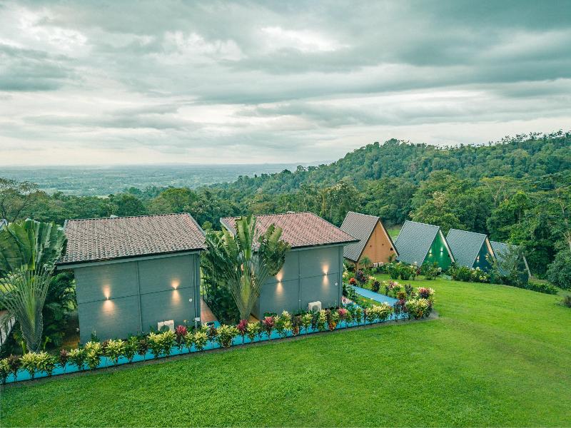 Junglo Resort And Spa image