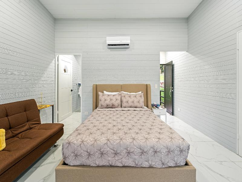 Junglo Resort And Spa image