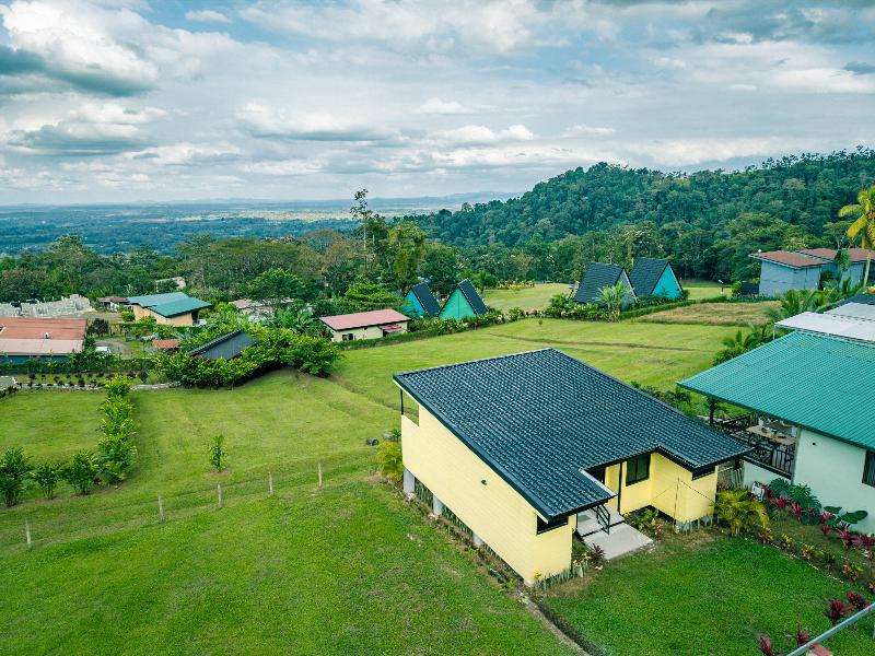 Junglo Resort & Spa image