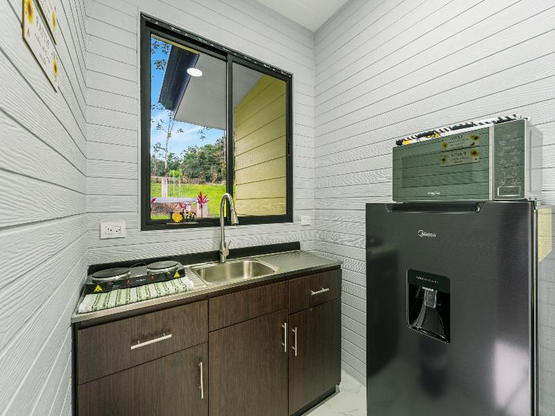 Junglo Resort & Spa image