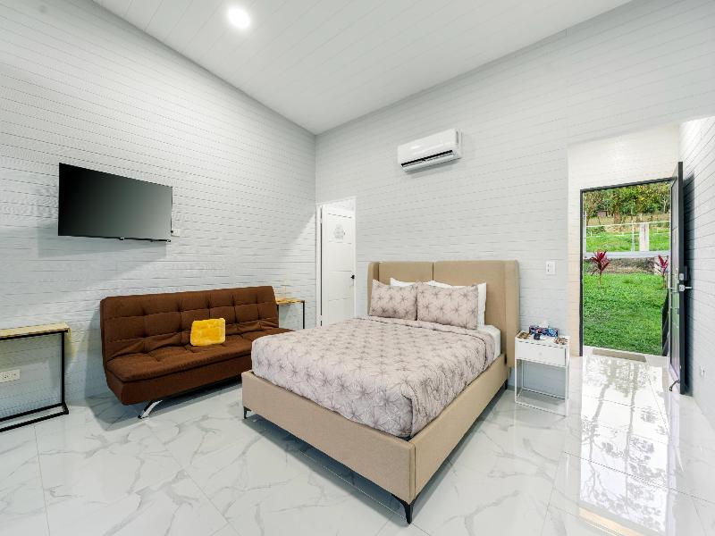 Junglo Resort & Spa image