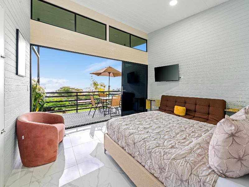 Junglo Resort & Spa image