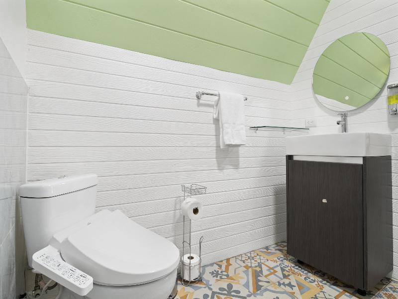 Junglo Resort And Spa image