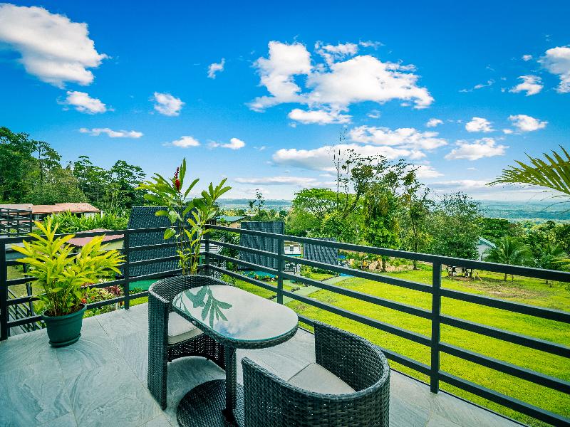 Junglo Resort And Spa image