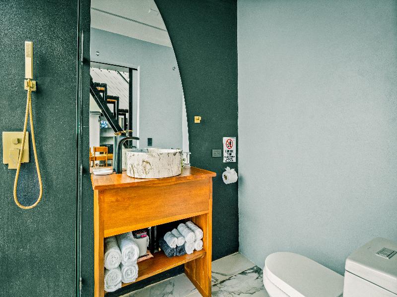 Junglo Resort And Spa image