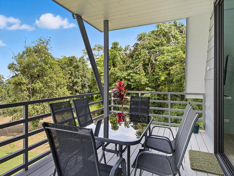 Junglo Resort And Spa image