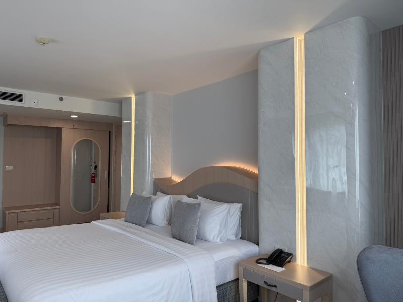Empress Pattaya Hotel image