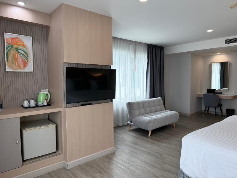 Empress Pattaya Hotel image